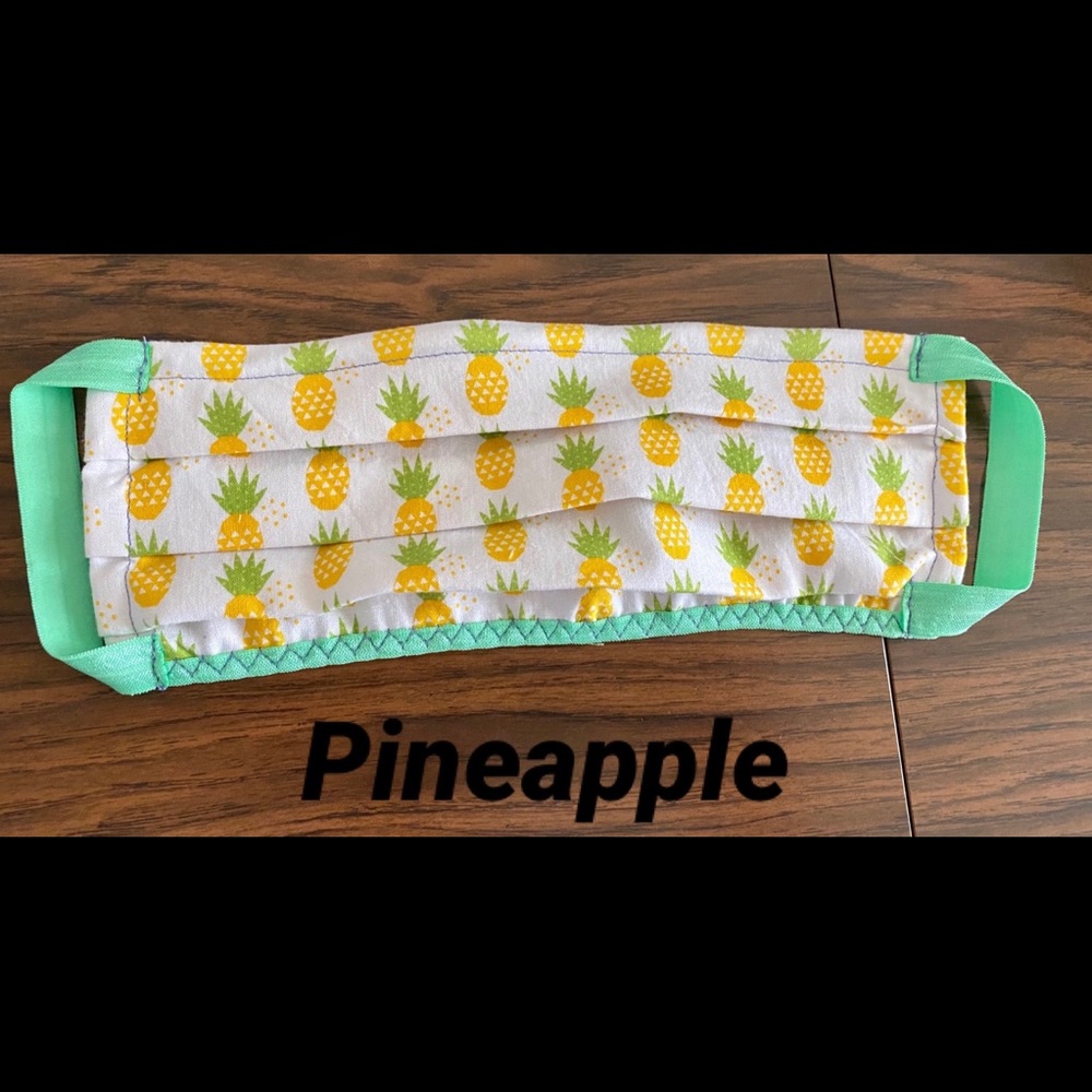 Fabric Mask in “Pineapple”